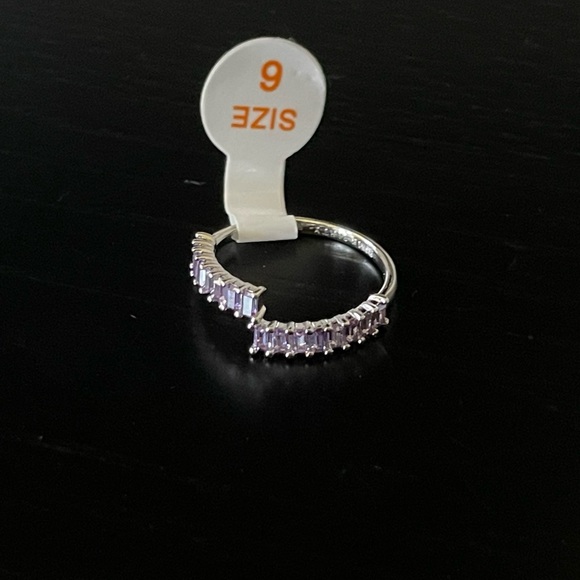 BP Amethyst Sterling Ring (RBP 5407) - Picture 5 of 9